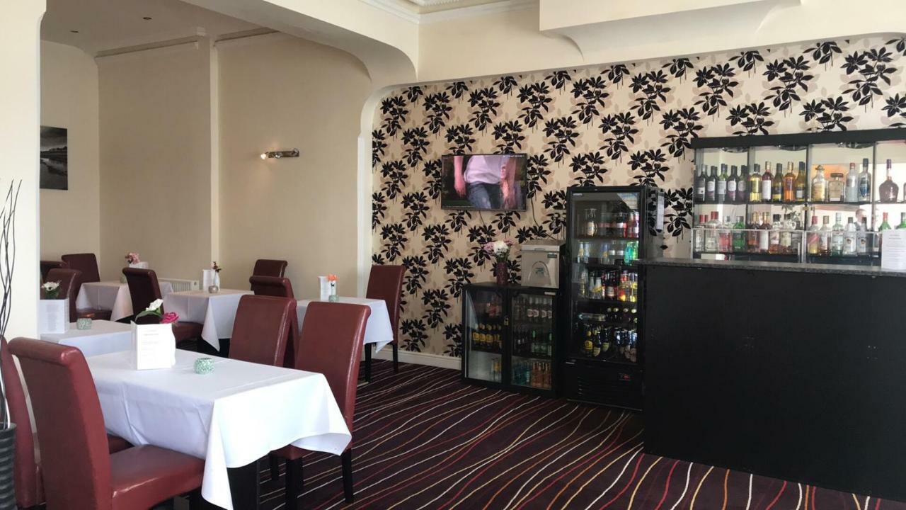 Iris Hotel Llandudno Exterior photo